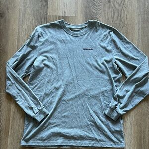 Patagonia Men's Grey Long Sleeve Tee